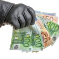 Полиция задержала граждан Латвии и Эстонии, которые под видом работников банка обкрадывали пенсионеров