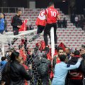 FOTOD JA VIDEO | Tuneesia fännid läksid pärast sõprusmängu 1:0 võitu hulluks