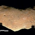 2800 aasta vanuse kivitahvli mõistatus: keegi ei oska muistset märgiputru lugeda