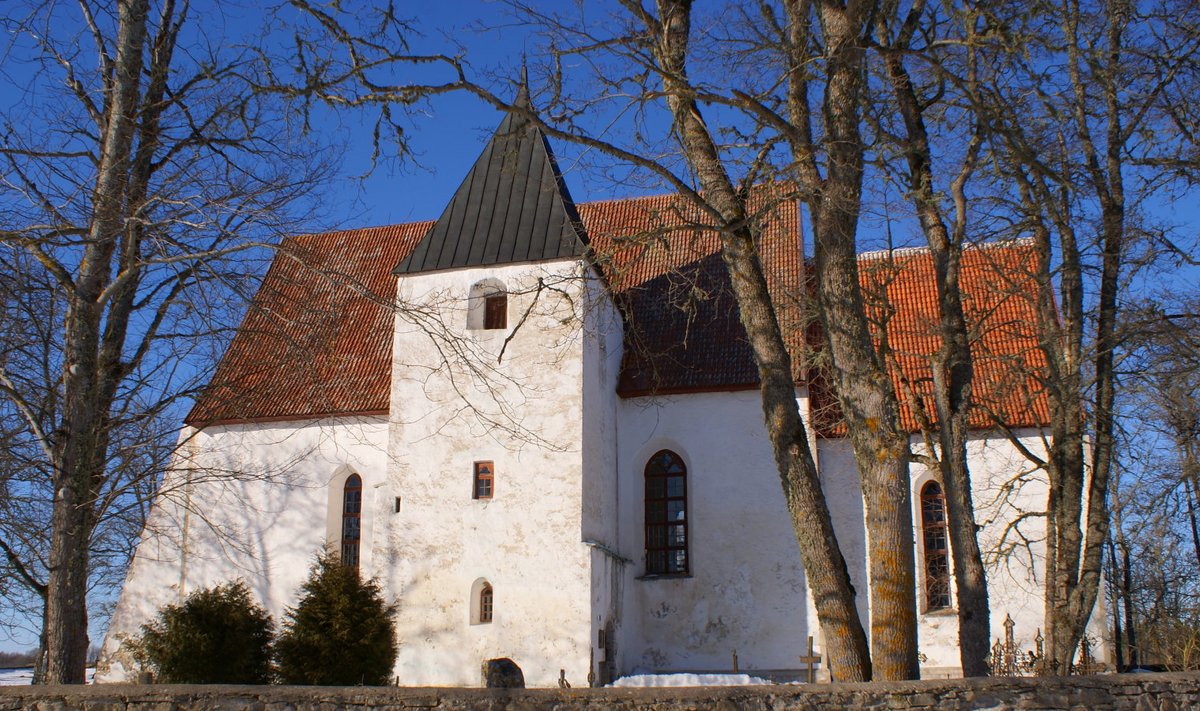 Ridala kirik