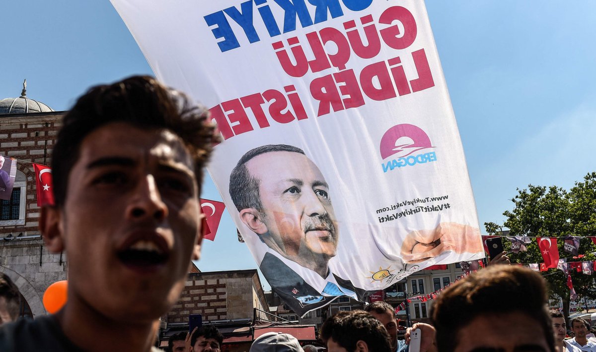 Presidendivalimiste aegsed meeleavaldajad Türgis (Foto: AFP)