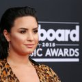 Demi Lovato eitab tarvitamist, kuid käis siiski uuesti võõrutusravil