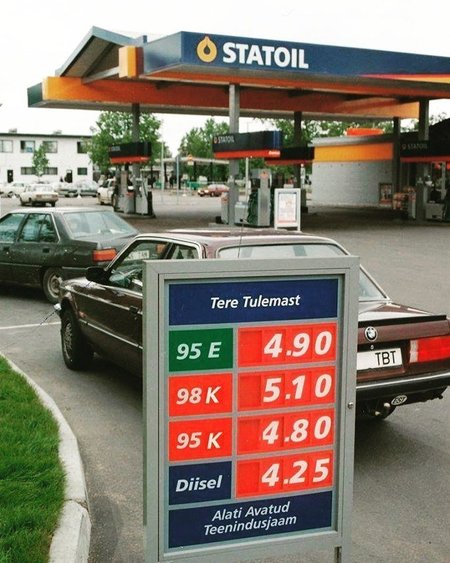 Bensiini hind Tartus Statoili tanklas 1998. aastal.