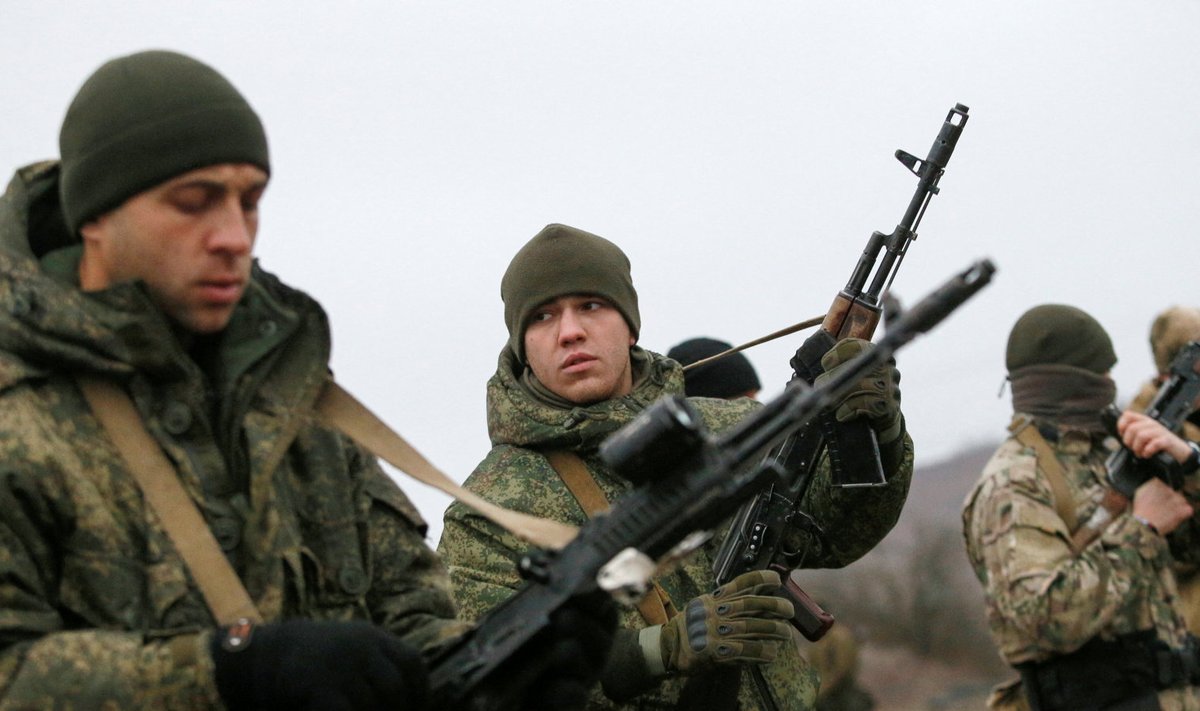 Donetski "rahvavabariigi" sõdurid 14. detsembril laskeharjutustel