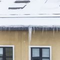 Страховщик: талый снег ранней весной подвергает строения опасности