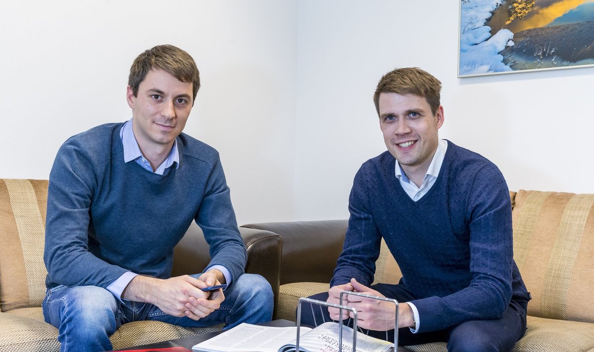 Fortumo tegevjuht Martin Koppel (paremal) ja juhataja Andrei Dementjev (vasakul) on suutnud idufirmast teha rahvusvahelise tehnoloogiaettevõtte.