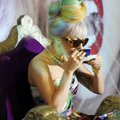 FOTOD ja VIDEO: Lady Gaga üritab rahvast šokeerida näomaalinguga. Kas õnnestus?