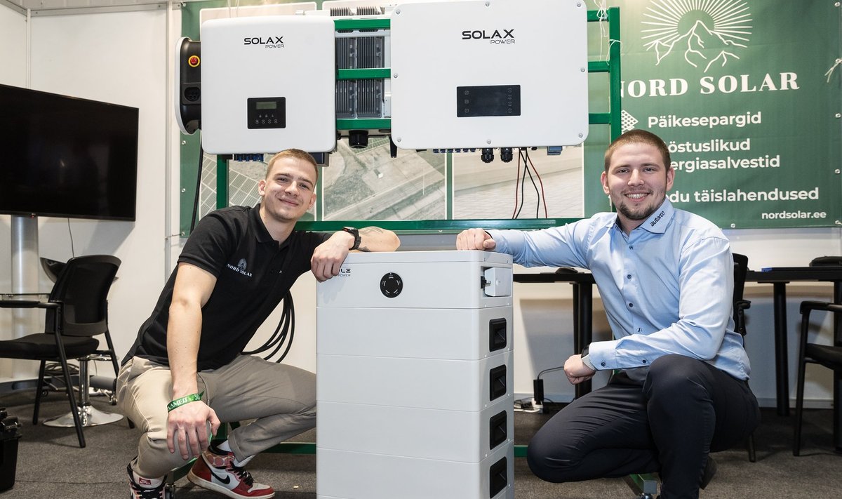 Andre Laisaar ja Ülo-Sverre Seppa tutvustasid Nord Solari pakutavaid invertereid ja akusid ka Maamessil.