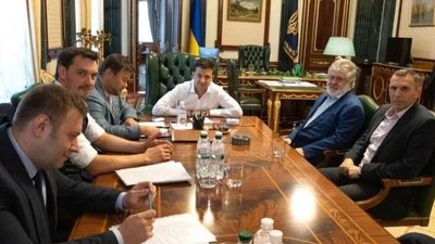 В 2019 году казалось, что Владимир Зеленский был если и не протеже, то, по меньшей мере, союзником Игоря Коломойского