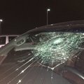 VIDEO: Pesapalluri suurepärane löök lendas staadionilt välja ja purustas ta enda auto akna