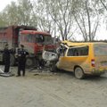 Hiinas hukkus bussiõnnetuses vähemalt 17 last