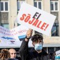 ФОТО и ВИДЕО | "Мы все обязаны как можно скорее остановить это!" В Таллинне прошел марш мира в поддержку Нагорного Карабаха