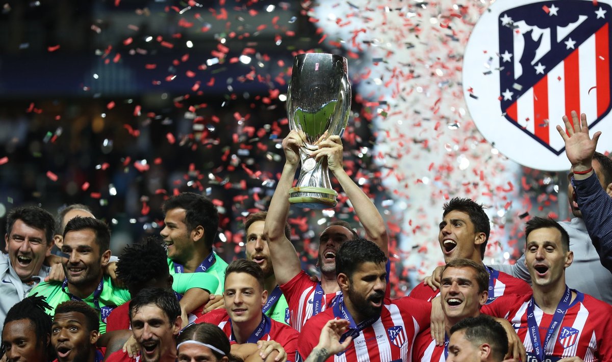 Madridi Atletico tähistamas Superkarika võitu.
