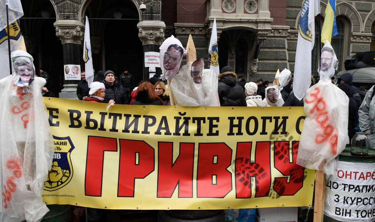 Piketeerijad nõuavad Ukraina keskpanga juhi pead