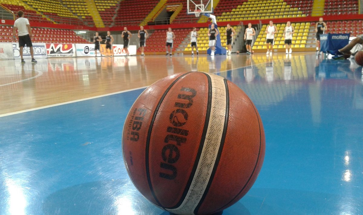 Eesti korvpallikoondise hiline treening Skopjes