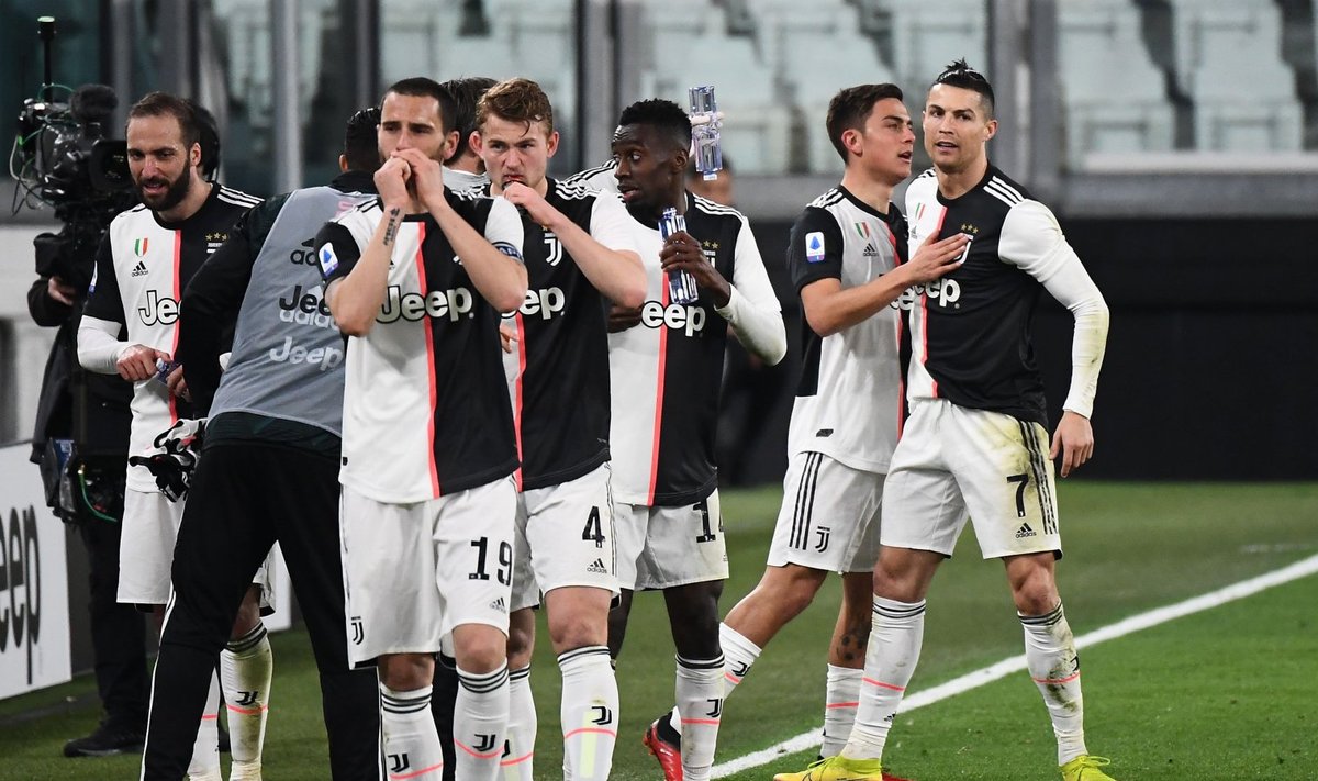 Torino Juventuse mängumehed lähikuudel palka ei saa.