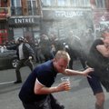 ВИДЕО: Французская полиция разогнала английских фанов слезоточивым газом
