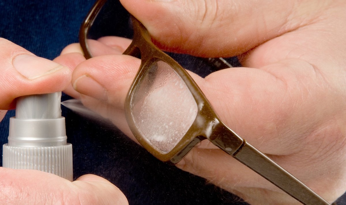 Prille tuleks puhastada igapäevaselt prillilapiga ning aeg-ajalt võtta appi ka prillipuhastusvahend.