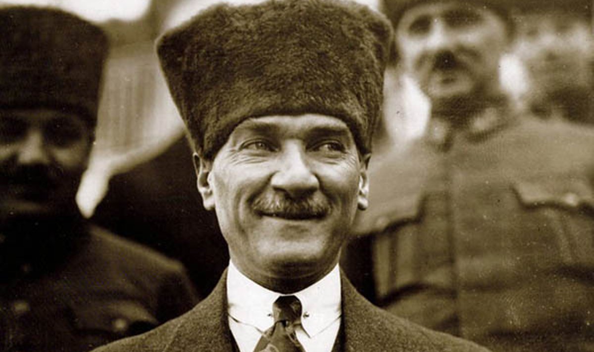Mustafa Kemal Atatürk, kelle elust konflikte tekitav sari räägib