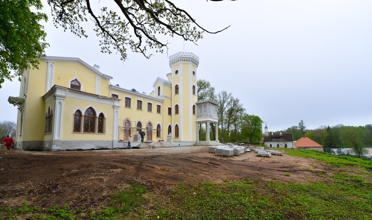 Keila-Joa taastatud mõisapargis saab tuleval nädalavahetusel iga soovija proovida oma kunstnikukätt.