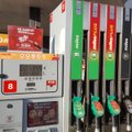 ФОТО | Circle K теперь продает бензин 95 и 98 только без этанола