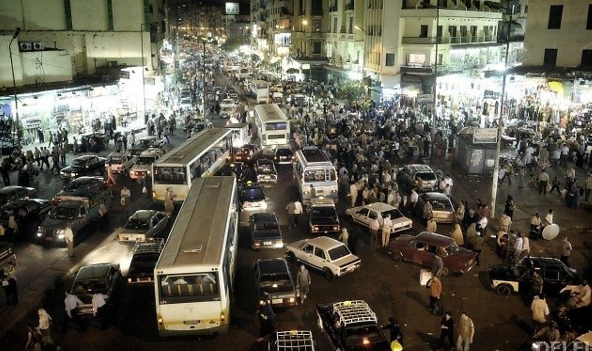 Tüüpiline liiklus Kairos. Mitte ummik. Foton Ezequiel Scagnetti, Reporters