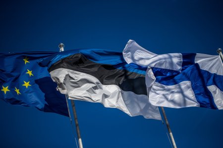 Soome, Eesti ja EL-i lipud