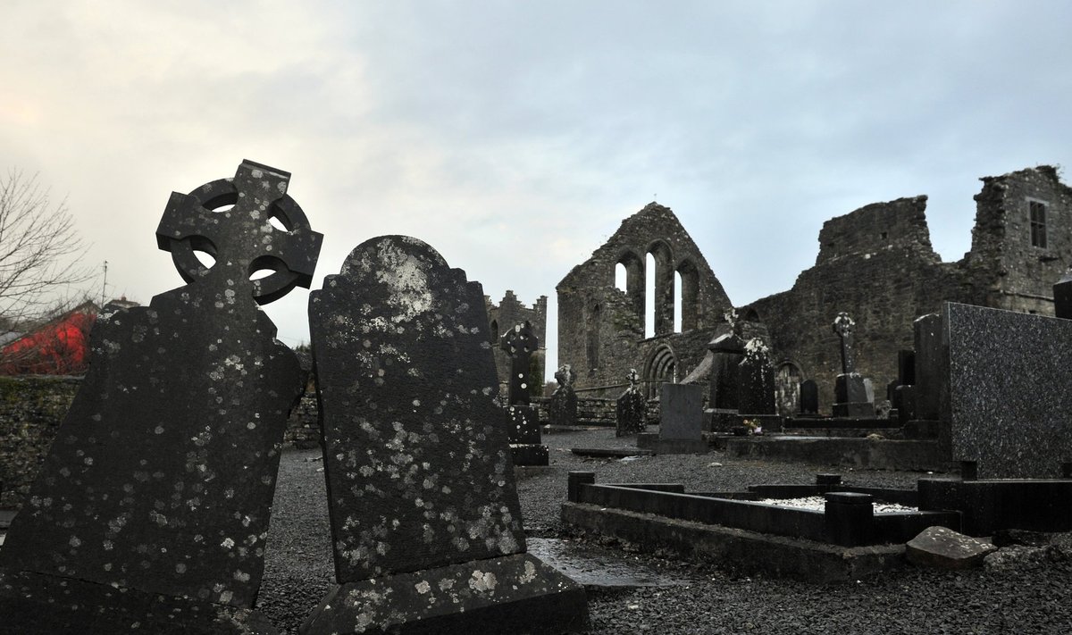 Kirikuvaremed, Iirimaa