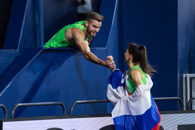 "Õnnitlused!" Kõrgushüppaja Lia Apostovolovski saab MM-pronksi puhul kaasmaalastelt õnnesoove.