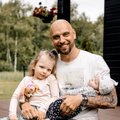 Andreas Jääger: tütar vaatas emmele otsa ja küsis, et miks me kõvahäälse vaidlemise asemel ei trampinud jalgu või urisenud