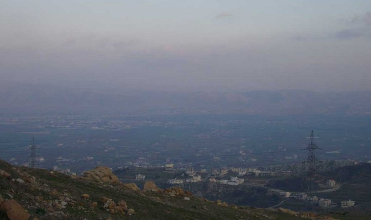 Vaade Bekaa orule: Ees on Liibanon, taamal juba Süüria. (Krister Kivi)