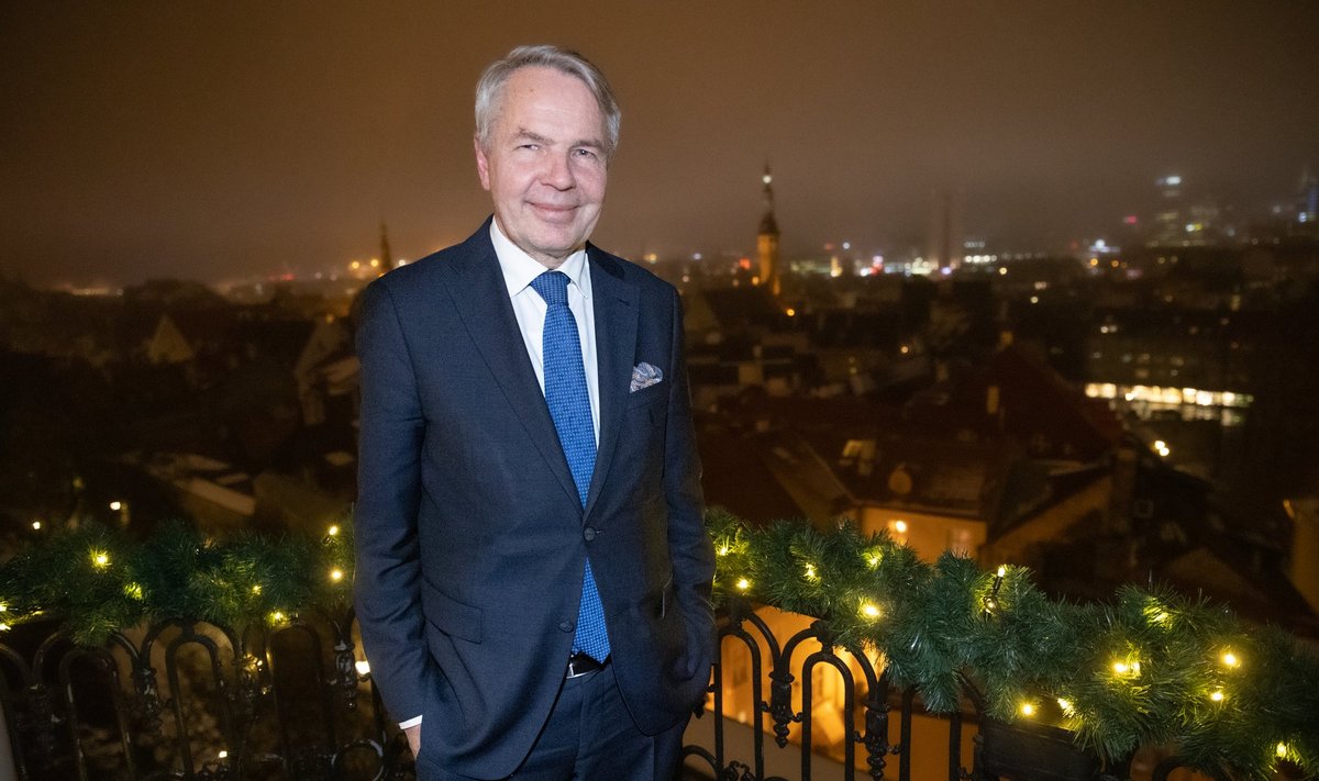 Soome välisminister Pekka Haavisto ütleb, et ei näe tulevikus teist teed kui see, et kõik osalised tulevad kolmepoolse töörühma juurde tagasi ja et lõpuks ratifitseerib Türgi nii Soome kui ka Rootsi taotluse.