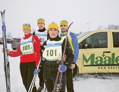 Maalehe õnnelik esindus: vasakult Astrid Lepik (Aialeht.ee),  Ingmar Muusikus (looduskülg), Jana Rand (Targu Talita) ja  Algis Sepp (ajakirjaniku vend).