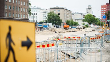 Tallinnas suletakse suviste teetööde tõttu mitu olulist tänavat. Muudatusi tuleb ka ühistranspordis