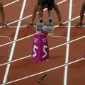 Usain Bolti visati finaaljooksu eel õllepudeliga