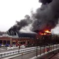 ВИДЕО | Мощный пожар уничтожил крупнейший аквапарк Швеции 