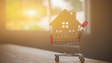 Покупать или арендовать: насколько выгодно сейчас брать кредит на покупку жилья?