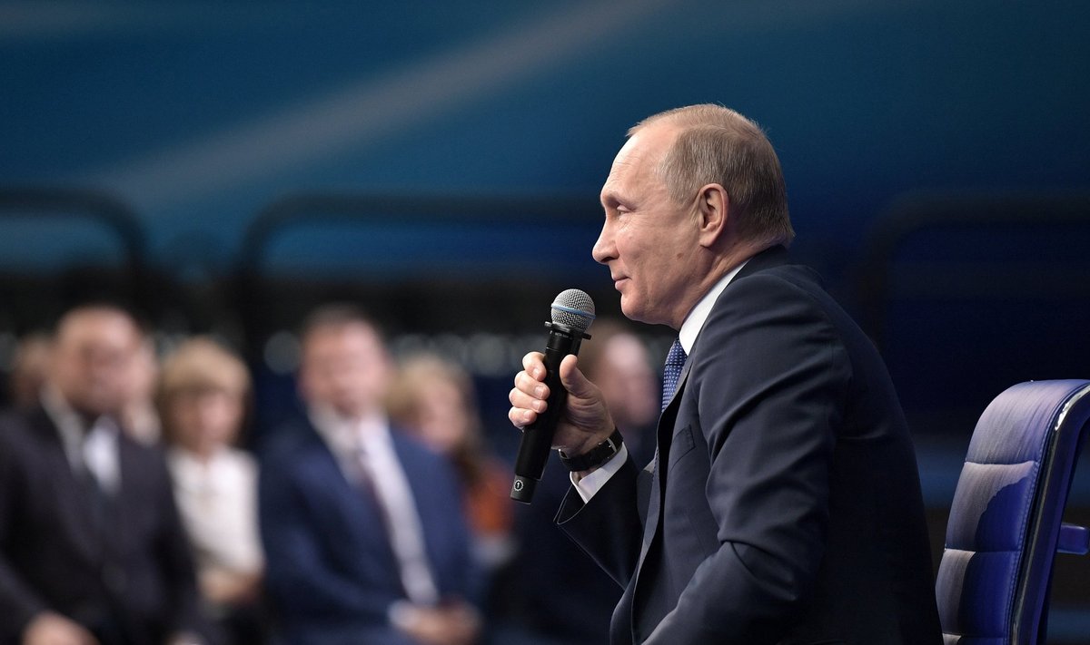 Teisipäeval valijatega kohtunud Putin nimetas USA käiku vaenulikuks, kuid teatas ühtlasi, et esialgu vastusamme ei astuta.