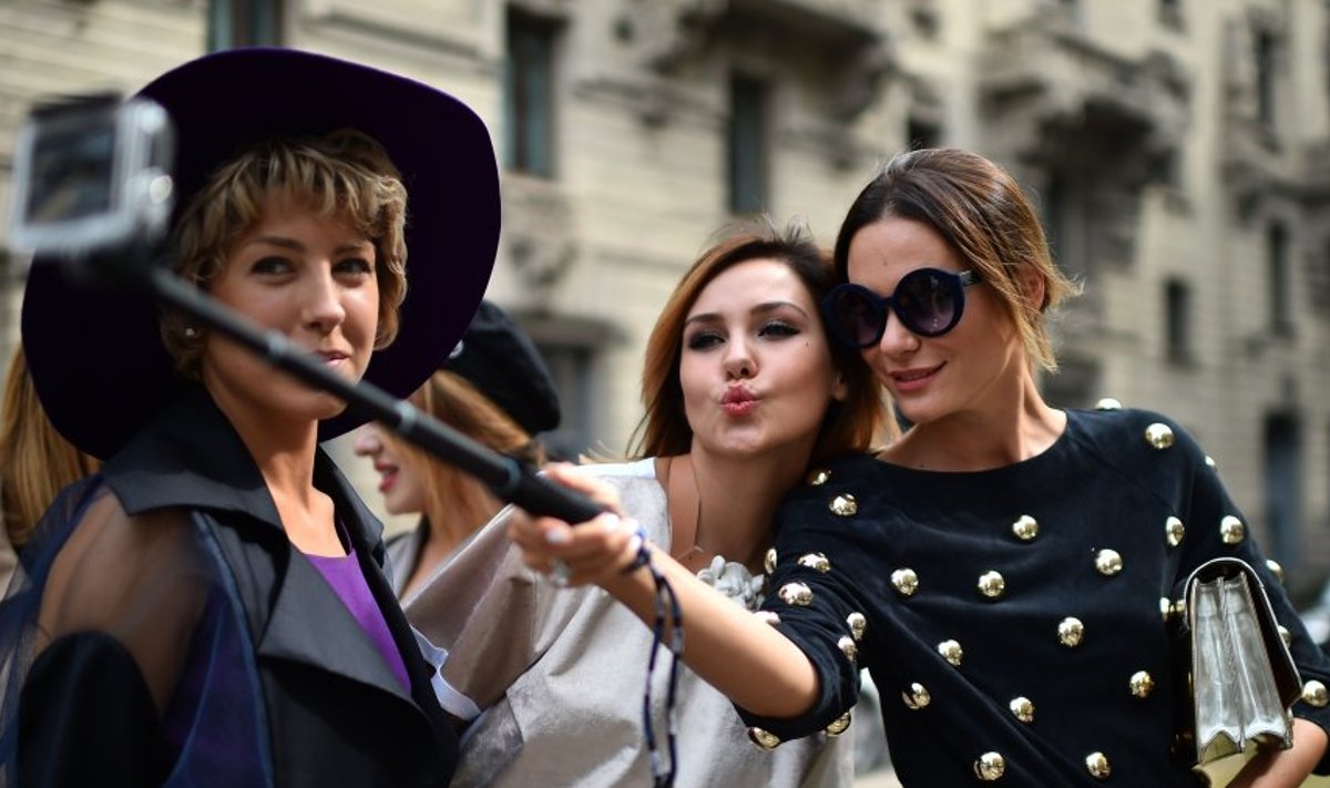 Selfie-tegijad Milaano moenädalal.