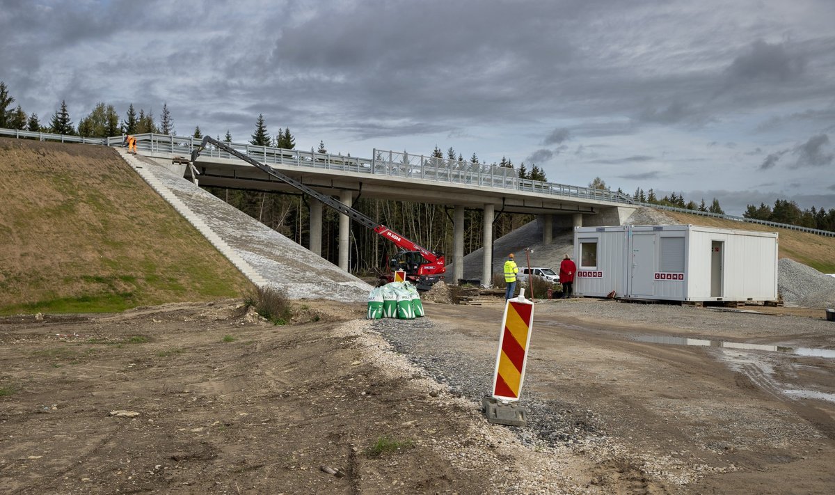 Rail Baltica viadukti ehitus.