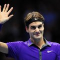 Federer lõpetas aastalõputurniiril Ferreri pika võiduseeria, Del Potro alistas Tipsarevici