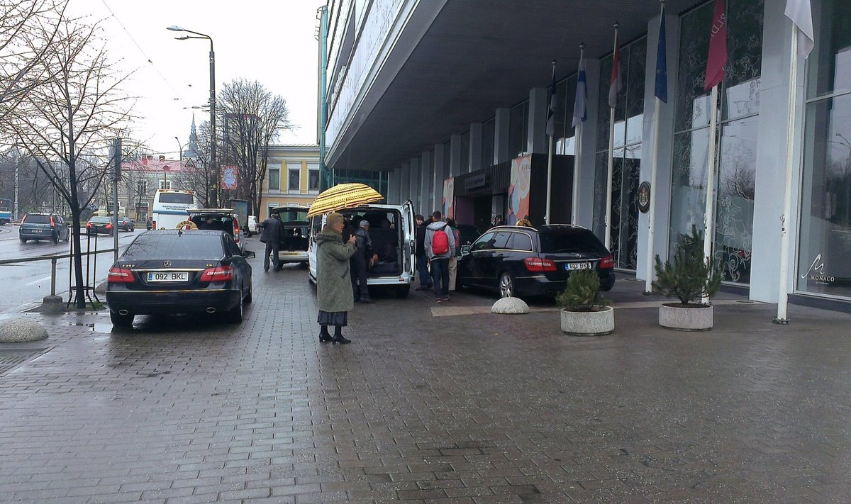 парковка около отеля Nordic Hotel Forum