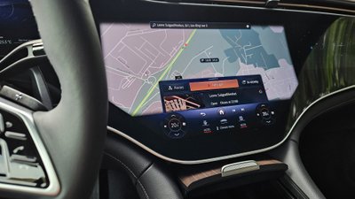 EQE SUV