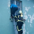 DELFI FOTOD JA VIDEO: Saaremaal mängiti läbi suur tulekahju, "hukkus" kaks, "päästeti" kümmekond inimest
