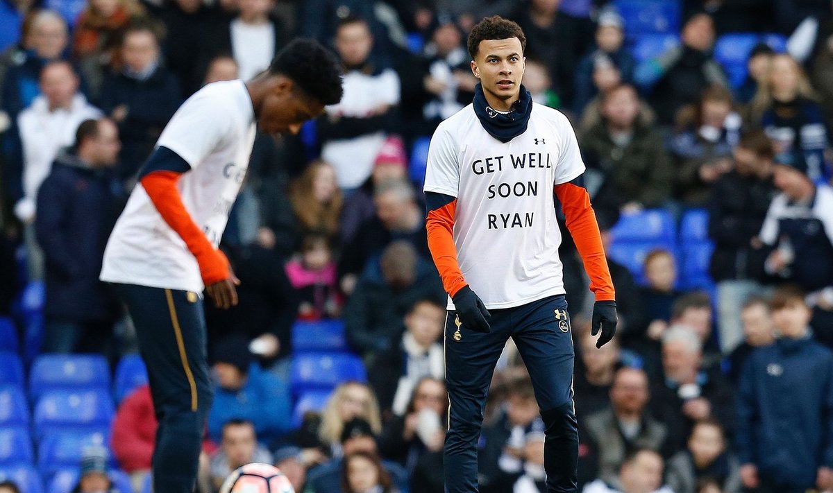 Masoni endise koduklubi Tottenhami mängijad kandsid eelmisel nädalal soojendusel toetussõnumiga särke