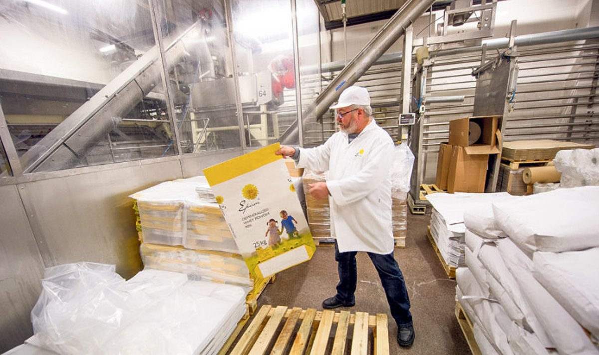 E-Piima Järva-Jaani meierei juhataja Andrus Vahemäe selgitab, et lisaks idanaabrite juures tuntud ning hinnatud juustudele eksporditakse Venemaale ka vadakupulbrit.