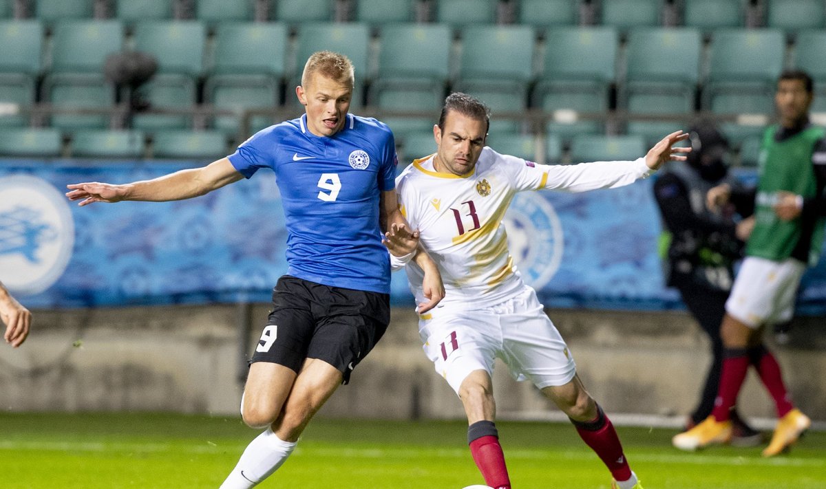 Vlasi Sinjavski (#9) mängus Armeenia vastu 2020. aasta oktoobris.