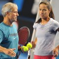 Kontaveiti uus treener sattus Australian Openi ajal Serbia tennisetähte juhendades haiglaravile