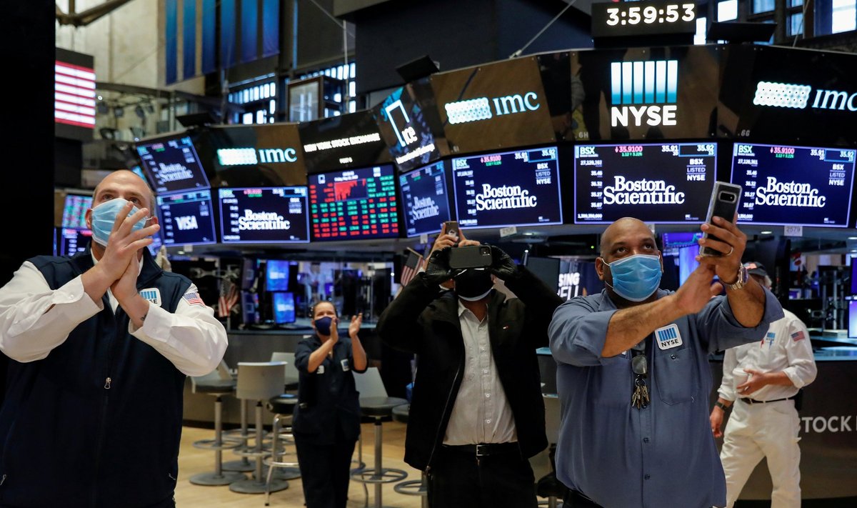 JÄLLE HOOG ÜLEVAL: New Yorgi aktsiabörsil taastus tavapärane kaup-lemine mais.