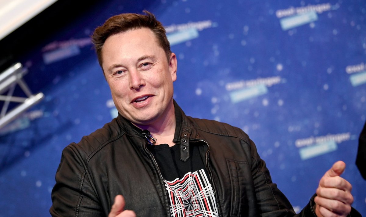 Elon Musk taas sõiduvees, kõnealusel pildil tegelikult oma kosmosefirmat SpaceX esindamas. Aga illustreerival eesmärgil kõlbab pilt siia hästi. (foto: EPA / Scanpix)